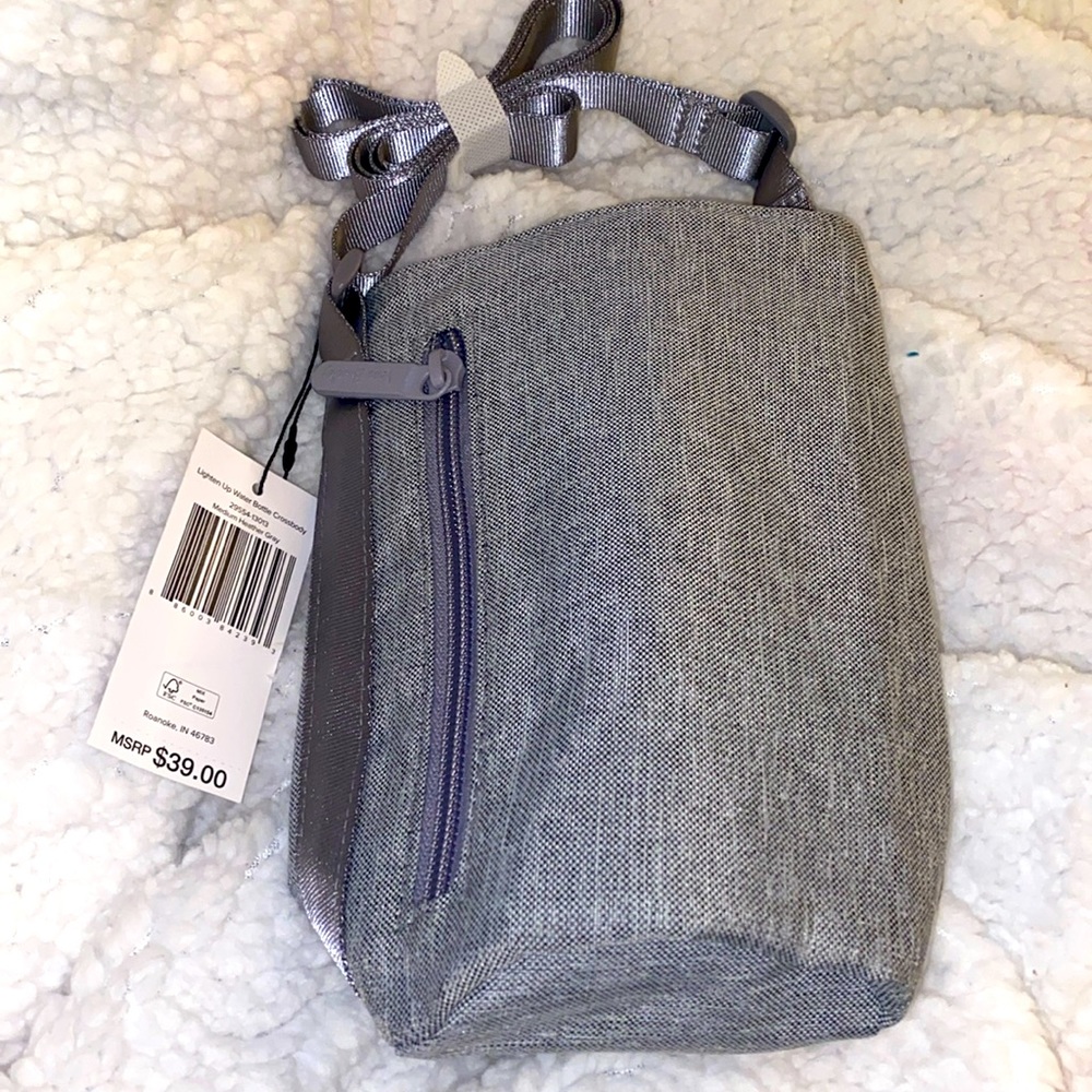 NWT Vera Bradley Lighten Up water bottle crossbody